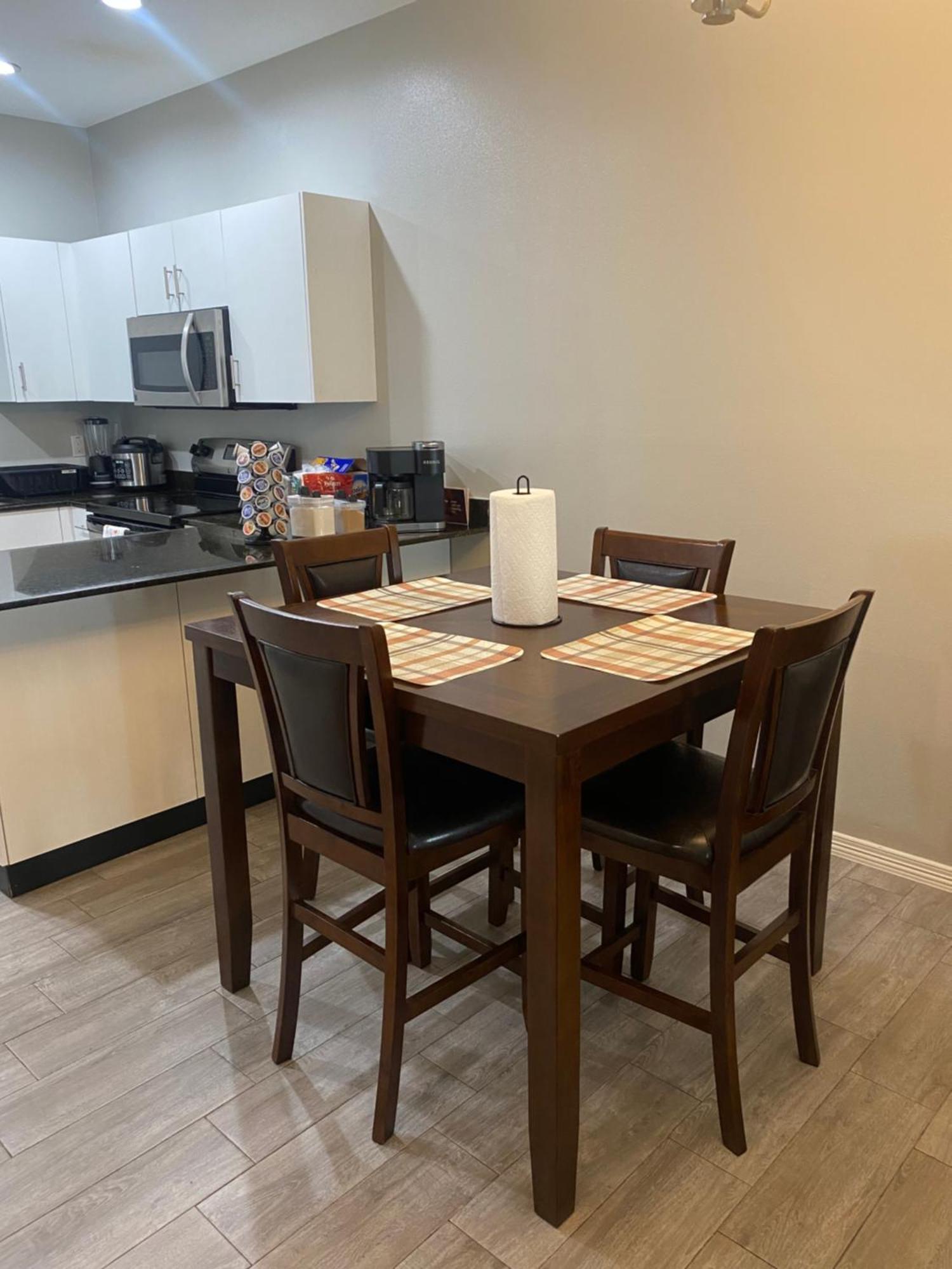 Spacious Getaway Near Utrgv 에든버그 외부 사진
